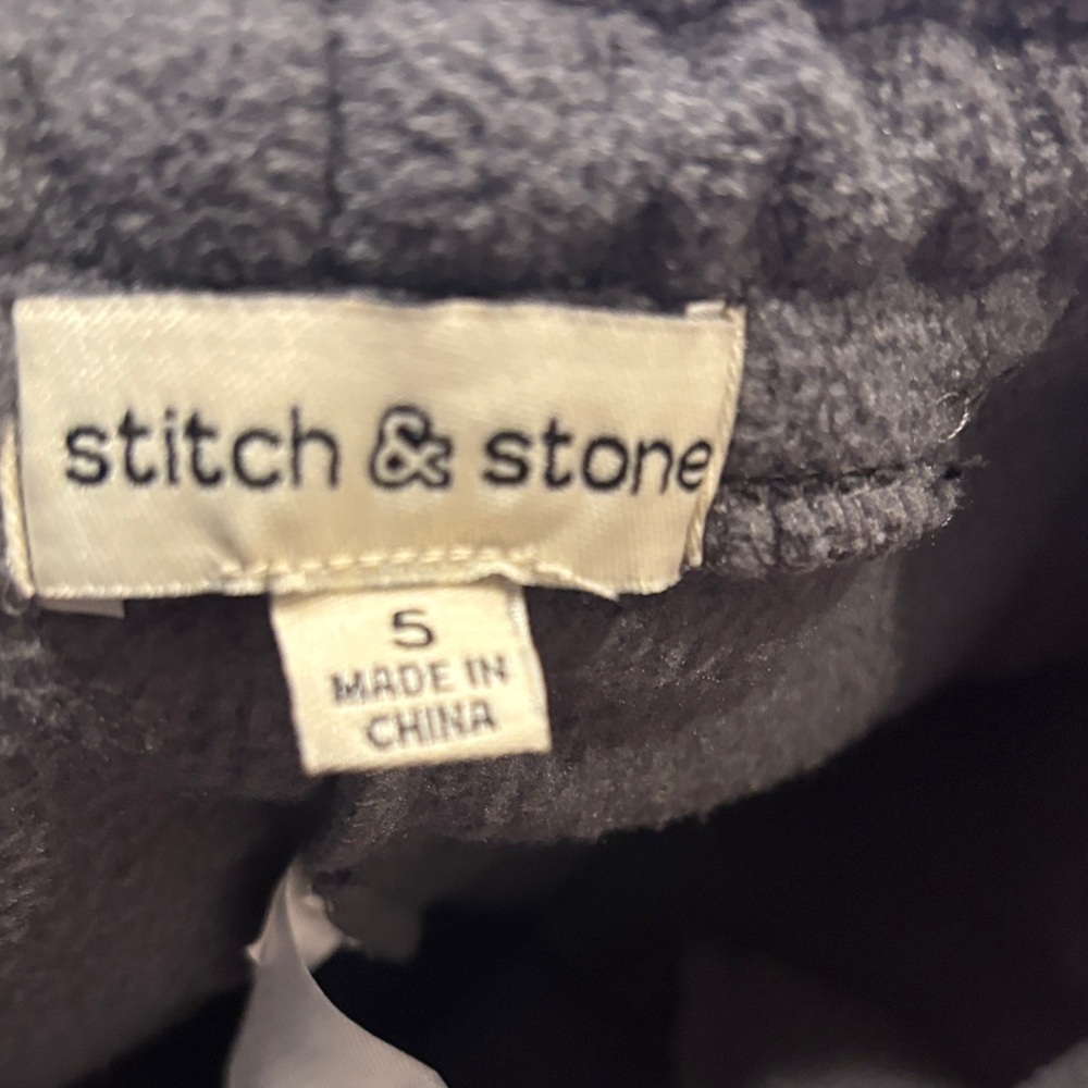 Stitch & stone Kids Gray and Black Fleece Set - Picture 9 of 9